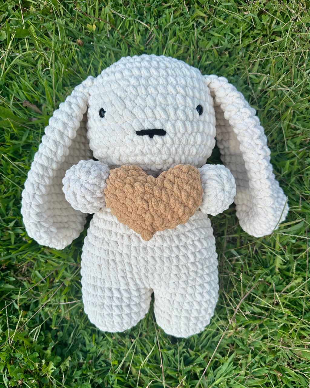 Jumbo Bunny with heart