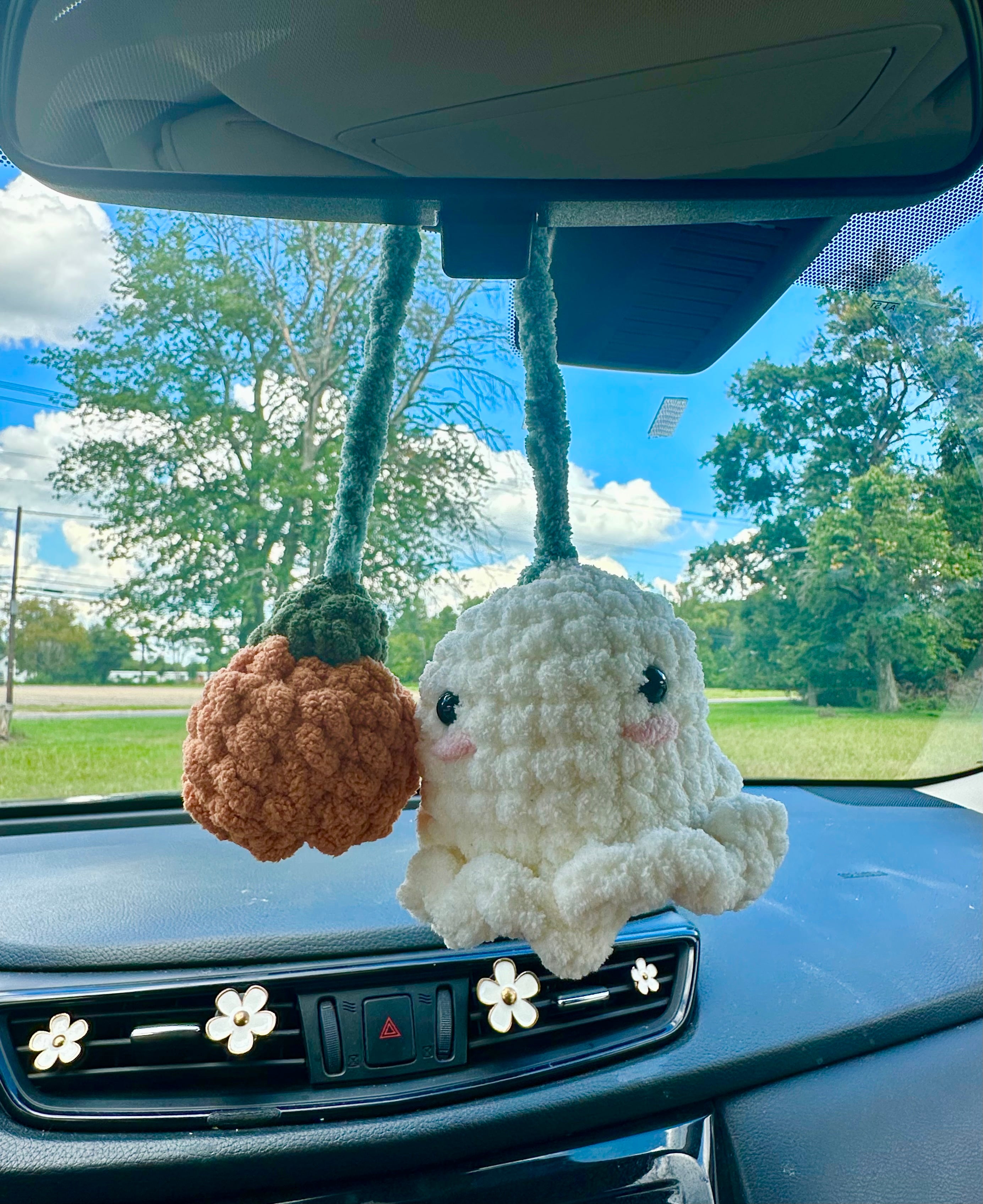 Spooky Ghost Mirror Car Hanger